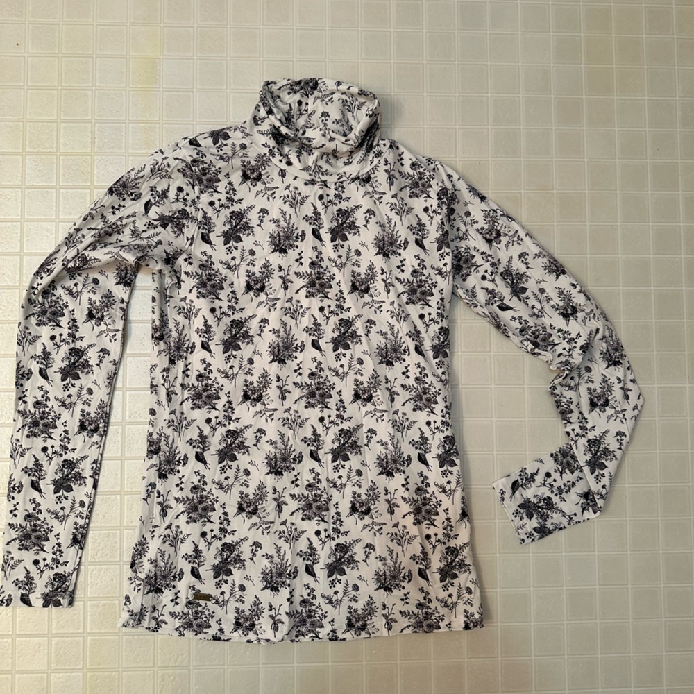 Recollections Black and White Floral Fabric